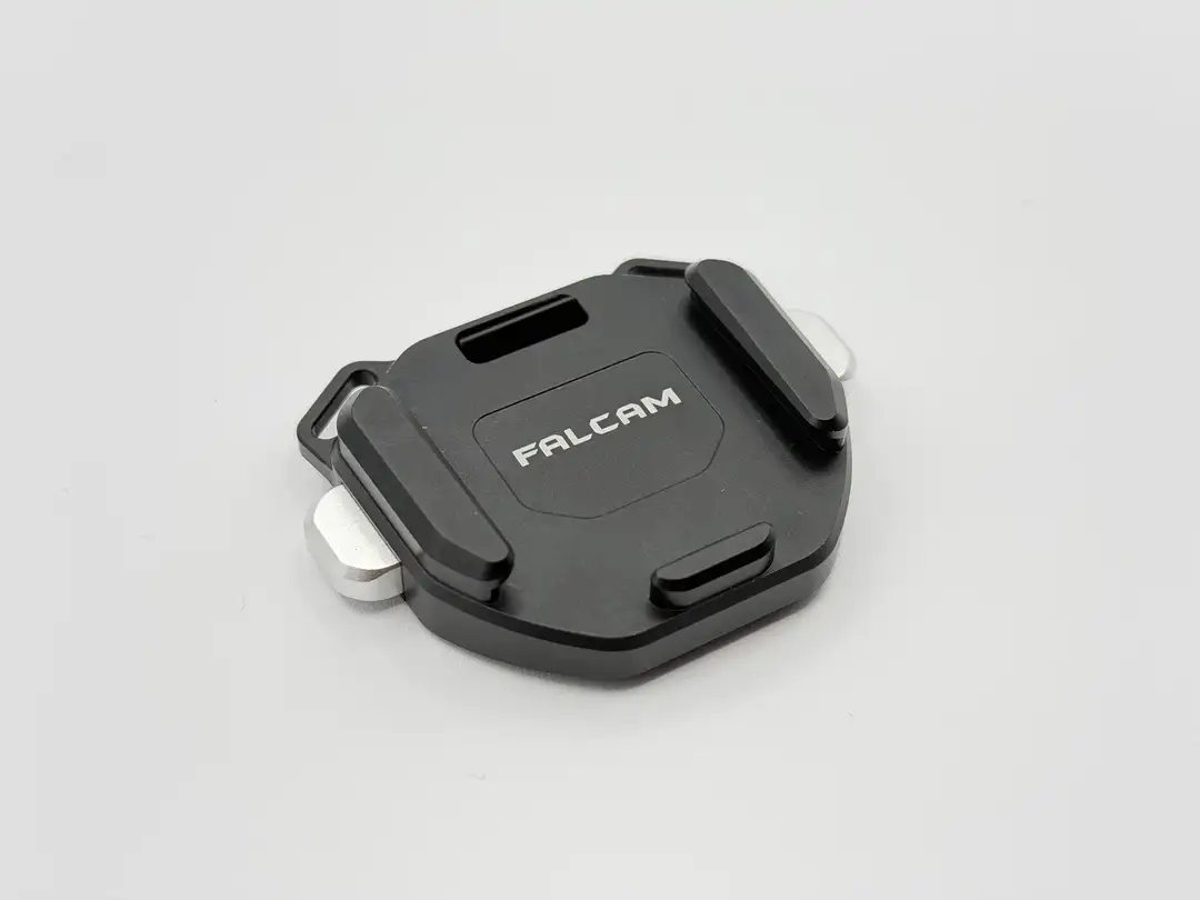 【レビュー】Ulanzi FALCAM F38 ショルダーストラップバックル用 V2 ベース 3141