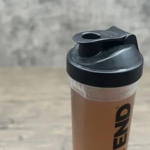 茶色いので、運動中のテンションが下がります