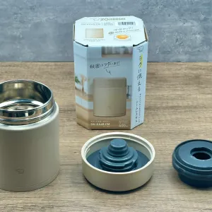 左から、ジャー本体、外フタ、シームレスせん