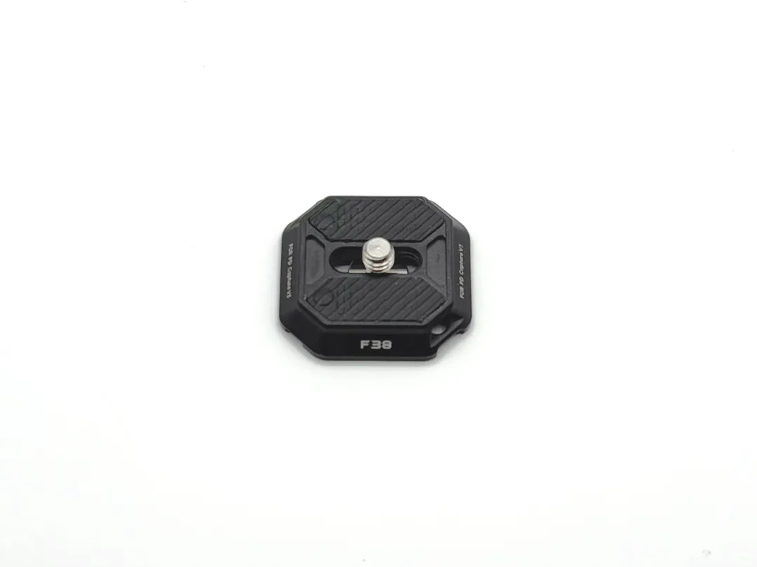 【レビュー】FALCAM F38 Peak Design 互換クイックリリースプレート