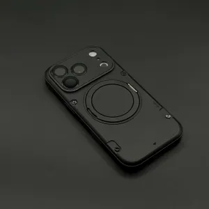 カメラコンポーネントも覆うフルブラックのスタンド内蔵ケース、elago の『Magnetic Armor Ring Stand Case』