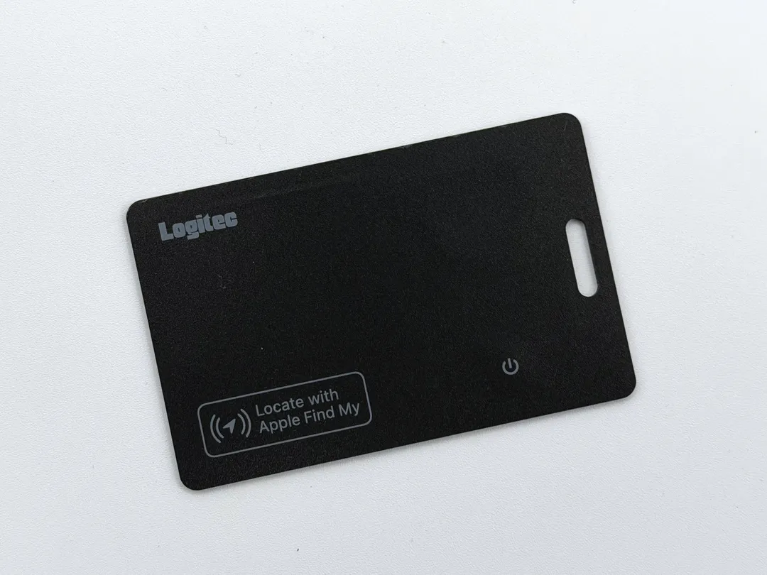【レビュー】ワイヤレス充電で繰り返し使える Logitech の薄いカード型スマートトラッカー（紛失防止タグ）