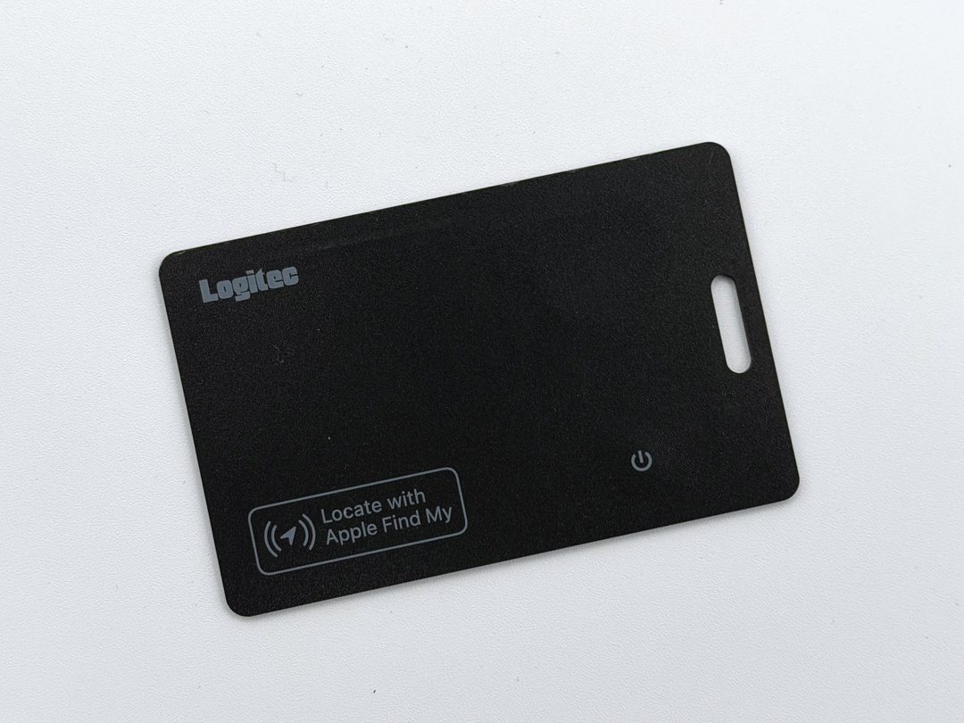 【レビュー】ワイヤレス充電で繰り返し使える Logitech の薄いカード型スマートトラッカー（紛失防止タグ）