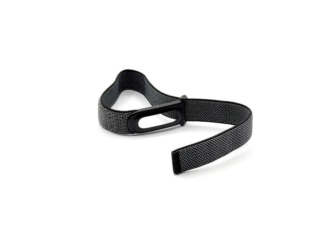 Fitbit Air 純正のバンドはポリエステル系でニオイやすい