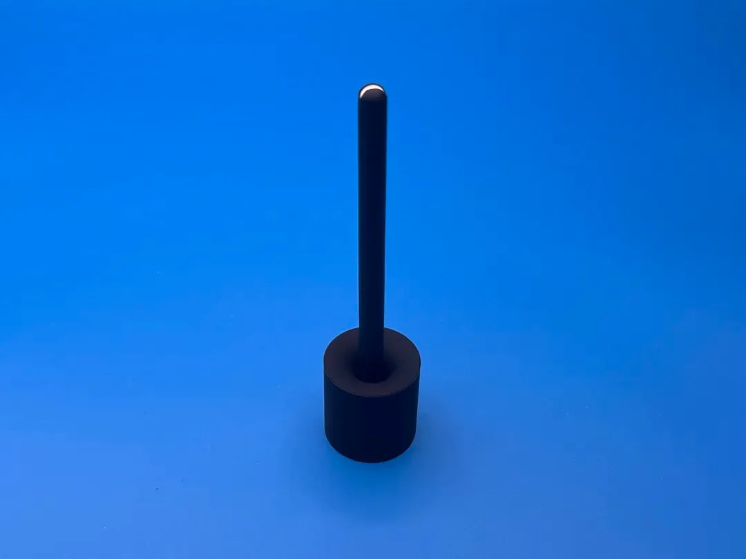 Apple Pencil を立てたところ。スッキリ収まります。