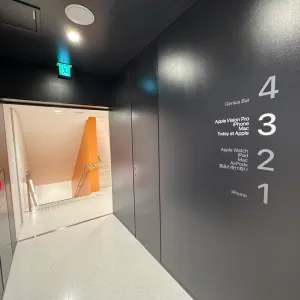 銀座線をイメージしたオレンジ、との説明がありました。