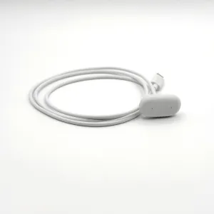 充電ケーブルは USB-C になり、接続もマグネット式に