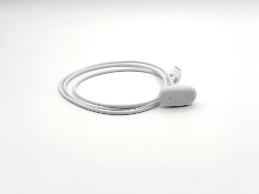充電ケーブルは USB-C になり、接続もマグネット式に