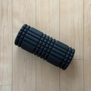 TriggerPoint の GRID フォームローラー 1.0 のミッドナイトカラー