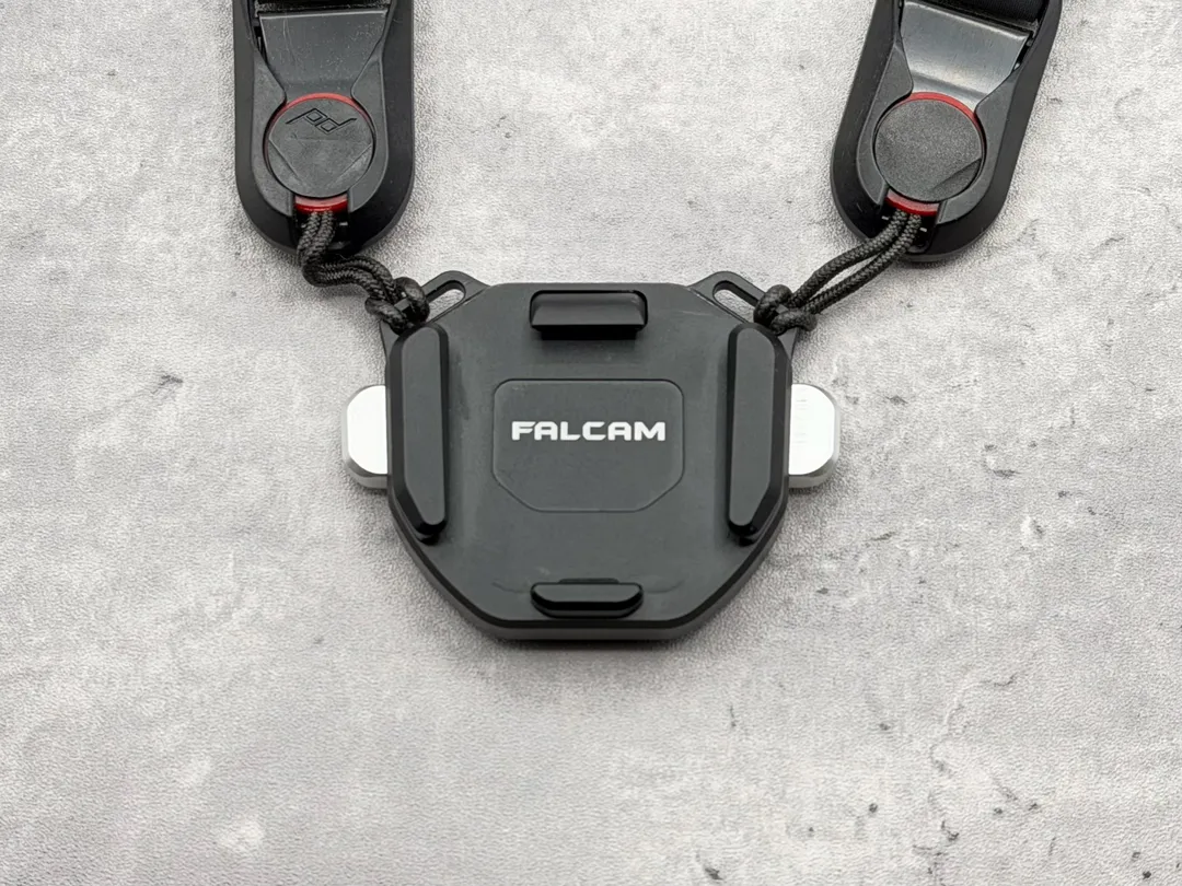 【レビュー】Ulanzi FALCAM F38 ショルダーストラップバックル用 V2 ベース 3141