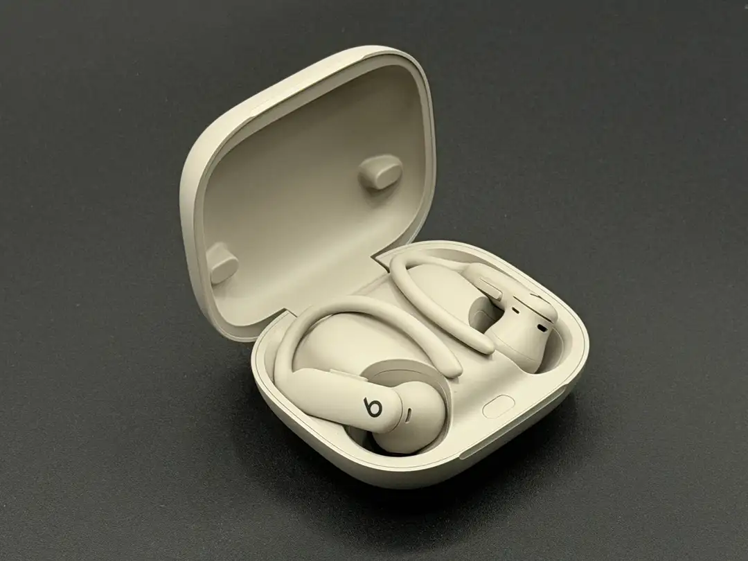 【レビュー】イヤーフックで落下なし。心拍測定機能のついた『Powerbeats Pro 2』完全ワイヤレスイヤホン