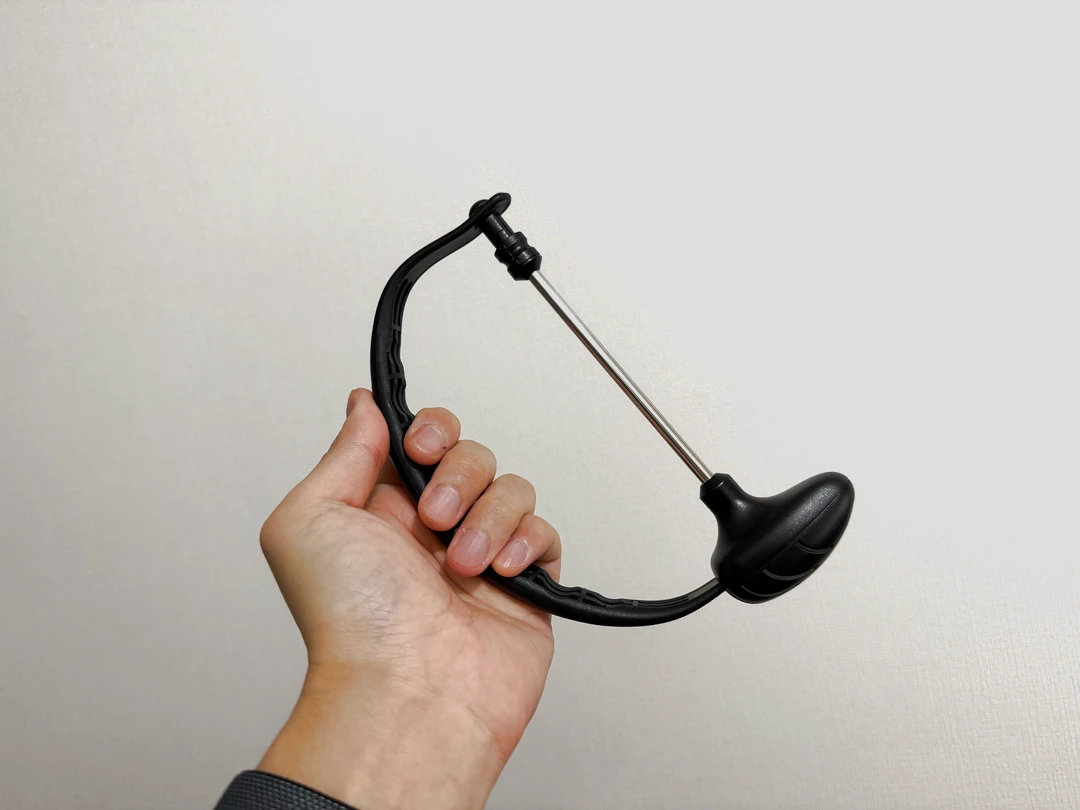 【レビュー】段ボール管理の最適解。串刺しにして保管できて、ゴミ出しも簡単な『コジット 段ボールストッカー』。