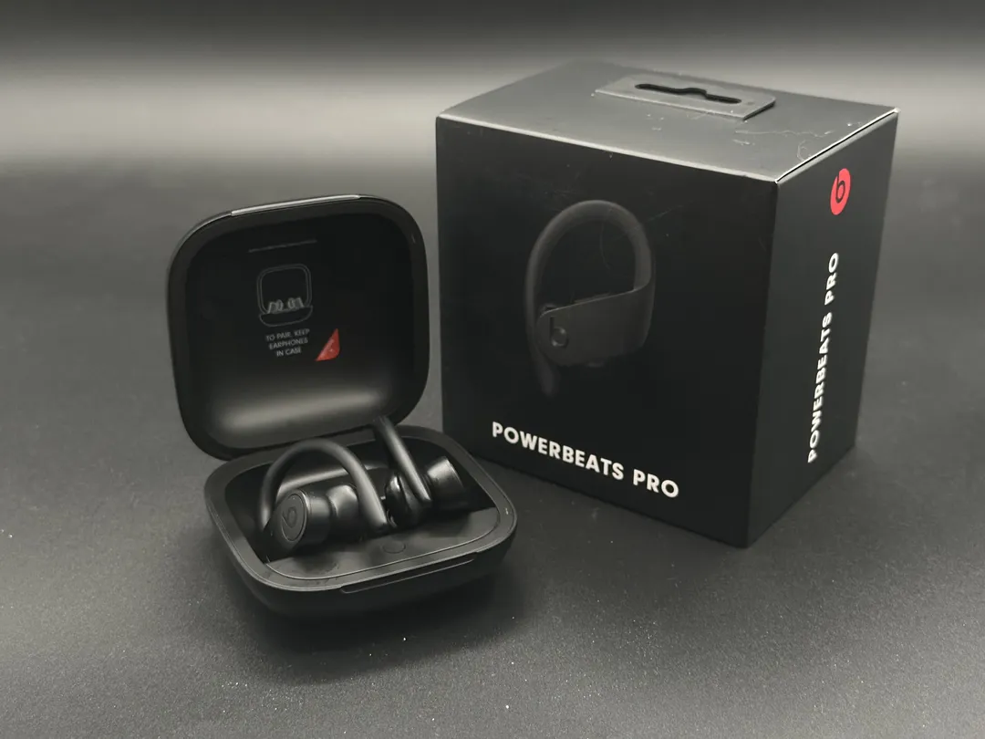 完全ワイヤレスイヤホン Beats の『Powerbeats Pro』