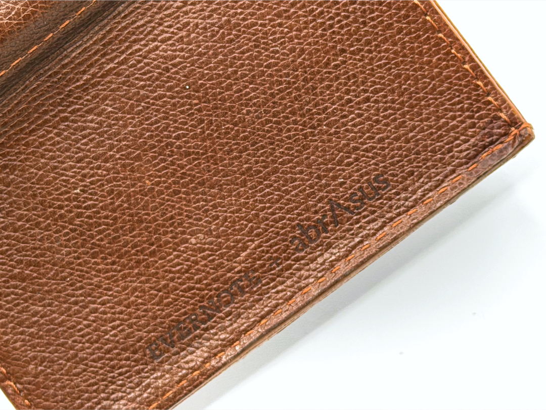 ほぼ見えなくなってしまった Evernote + abrAsus の刻印