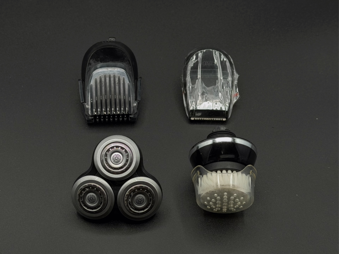 SmartClick という仕組みで先端アタッチメントの交換が可能