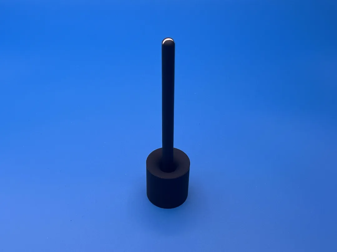 Apple Pencil を立てたところ。スッキリ収まります。